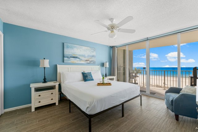 1 Condominium vacation rental located in Panama City Beach 1