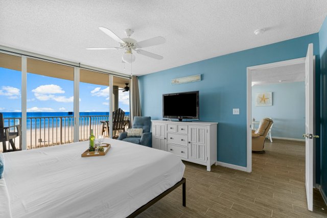 1 Condominium vacation rental located in Panama City Beach 1