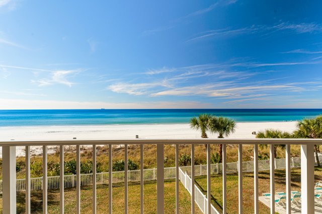 1 Condominium vacation rental located in Panama City Beach 1