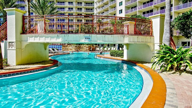 2 Condominium vacation rental located in Panama City Beach 1