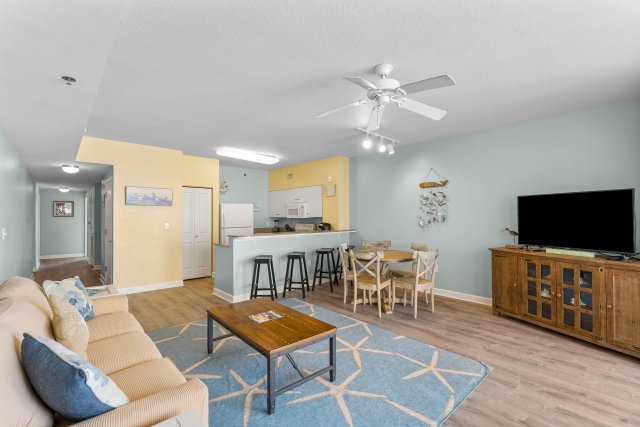 2 Condominium vacation rental located in Panama City Beach 1