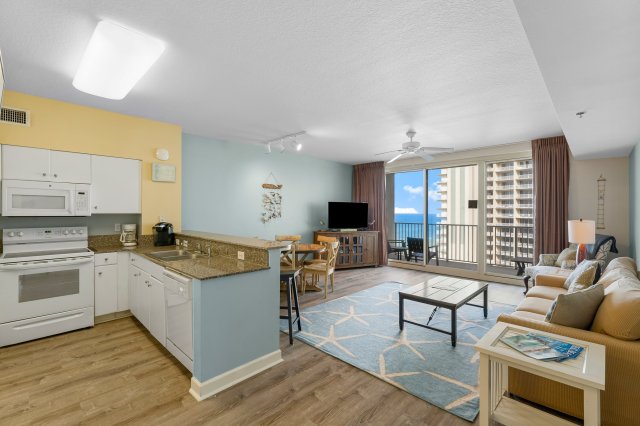 2 Condominium vacation rental located in Panama City Beach 1