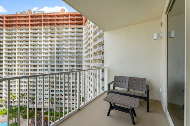 2 Condominium vacation rental located in Panama City Beach 1