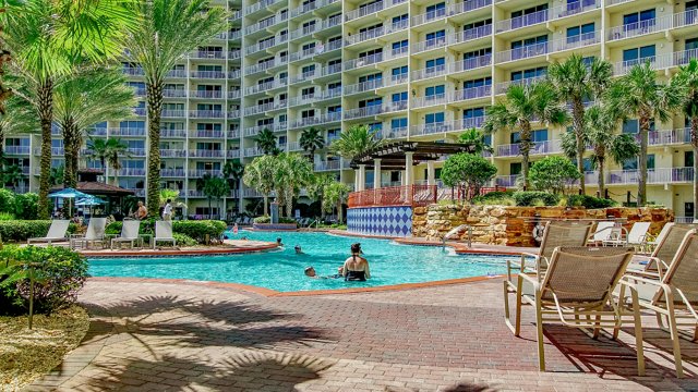 2 Condominium vacation rental located in Panama City Beach 1