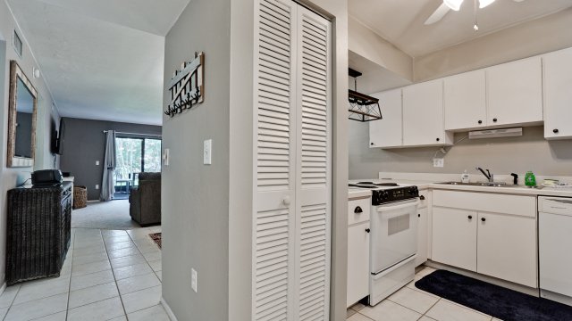 2 Condominium vacation rental located in Anna Maria Island 1