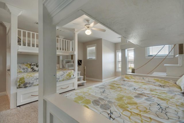 4 House vacation rental located in Destin 1