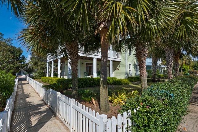 3 House vacation rental located in Destin 1