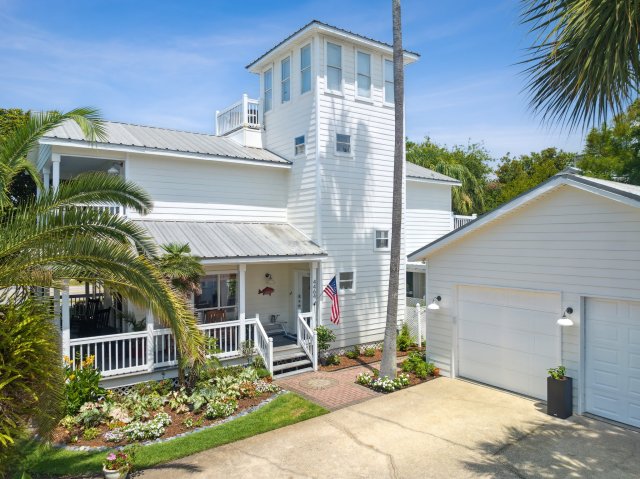 4 House vacation rental located in Destin 1