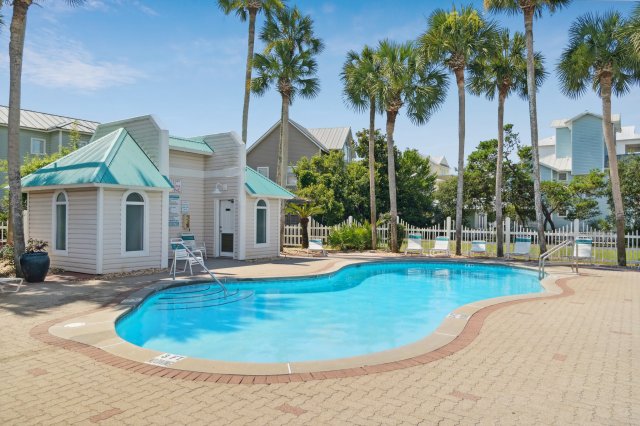 4 House vacation rental located in Destin 1