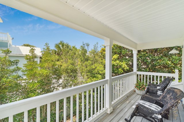 4 House vacation rental located in Destin 1