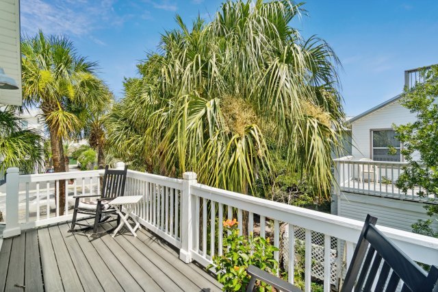 4 House vacation rental located in Destin 1