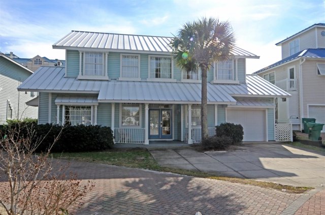 6 House vacation rental located in Destin 1