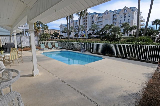 6 House vacation rental located in Destin 1