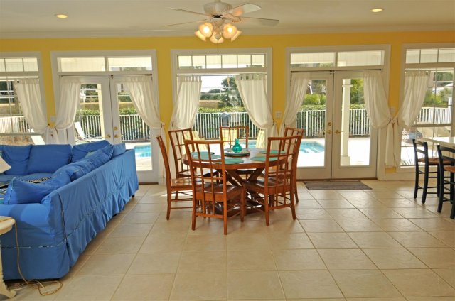 6 House vacation rental located in Destin 1