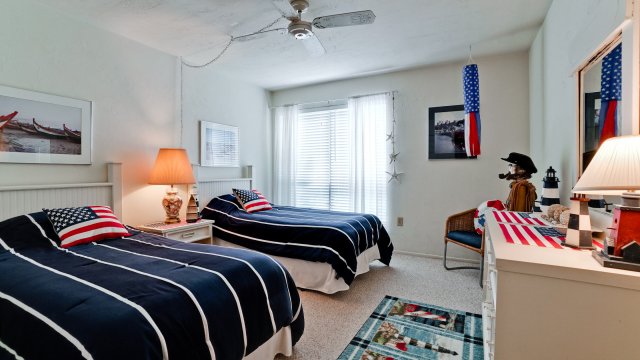 2 Condominium vacation rental located in Anna Maria Island 1