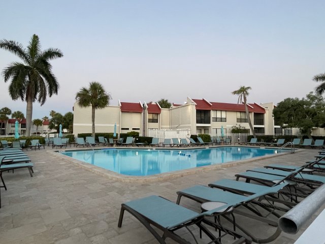 2 Condominium vacation rental located in Anna Maria Island 1