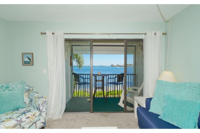 2 Condominium vacation rental located in Anna Maria Island 1