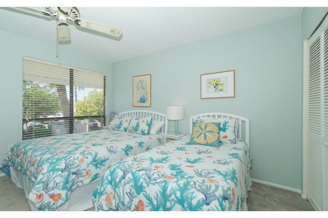 2 Condominium vacation rental located in Anna Maria Island 1