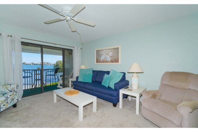 2 Condominium vacation rental located in Anna Maria Island 1