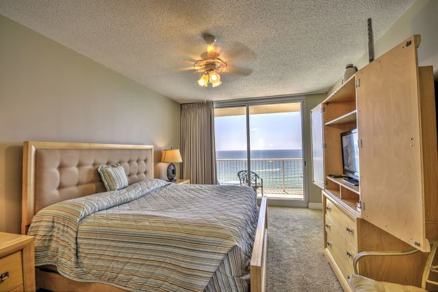 2 Condominium vacation rental located in Panama City Beach 1