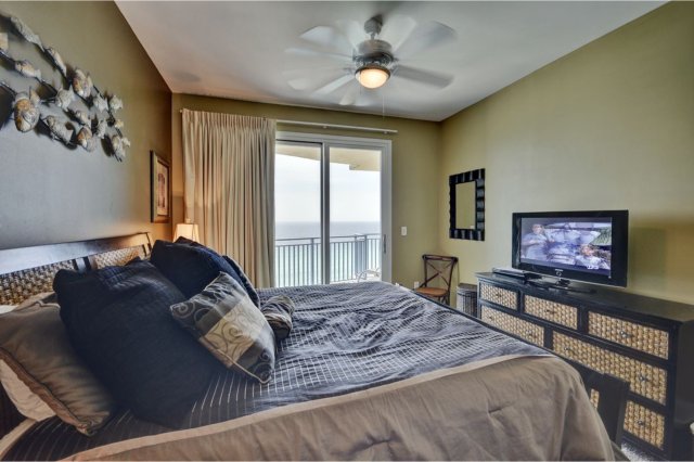 2 Condominium vacation rental located in Panama City Beach 1