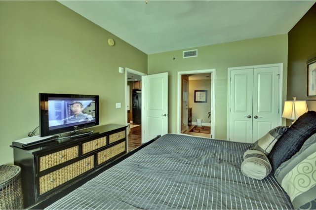 2 Condominium vacation rental located in Panama City Beach 1