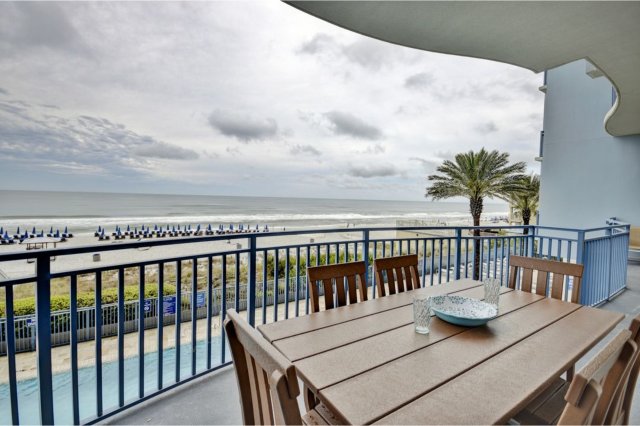 3 Condominium vacation rental located in Panama City Beach 1