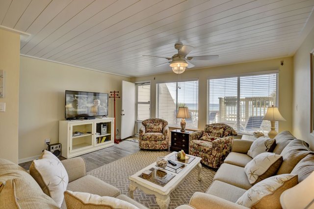 3 Condominium vacation rental located in Panama City Beach 1