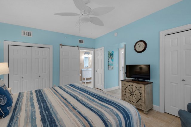 2 Condominium vacation rental located in Panama City Beach 1