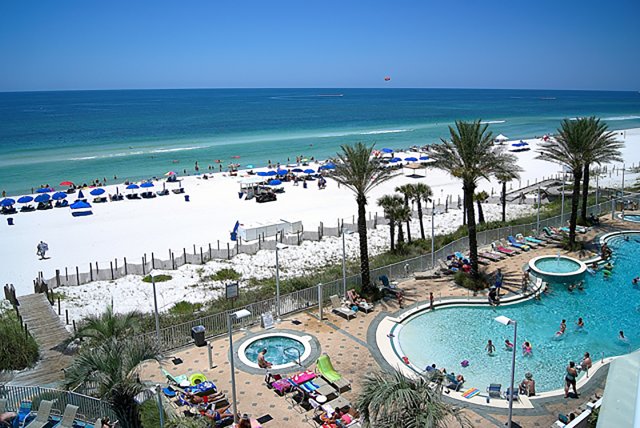 2 Condominium vacation rental located in Panama City Beach 1