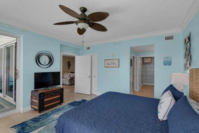 2 Condominium vacation rental located in Panama City Beach 1