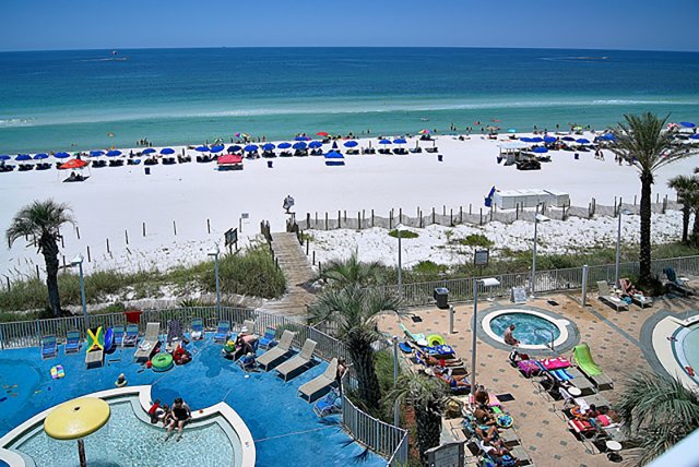 2 Condominium vacation rental located in Panama City Beach 1