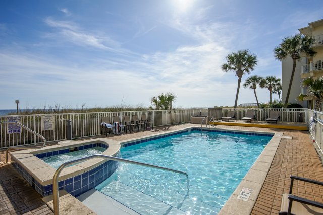 3 Condominium vacation rental located in Okaloosa Island 1