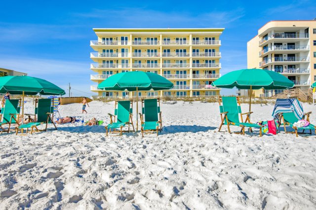 3 Condominium vacation rental located in Okaloosa Island 1