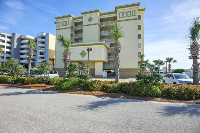 3 Condominium vacation rental located in Okaloosa Island 1