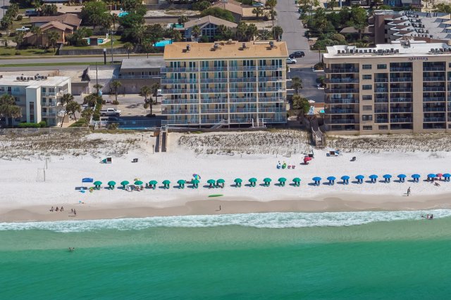 3 Condominium vacation rental located in Okaloosa Island 1