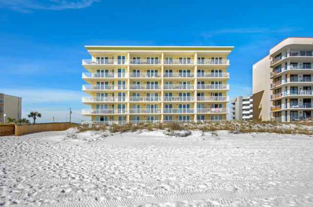 3 Condominium vacation rental located in Okaloosa Island 1