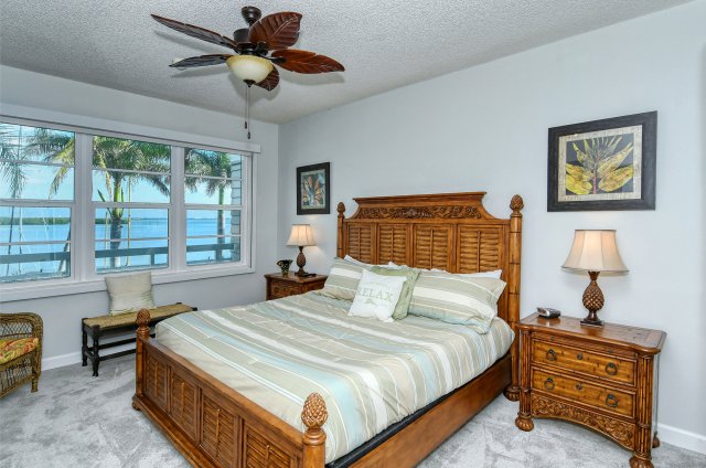 2 Condominium vacation rental located in Longboat Key 1