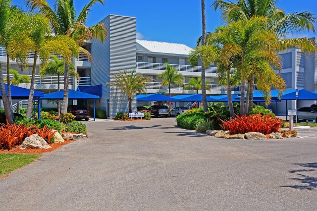 2 Condominium vacation rental located in Longboat Key 1