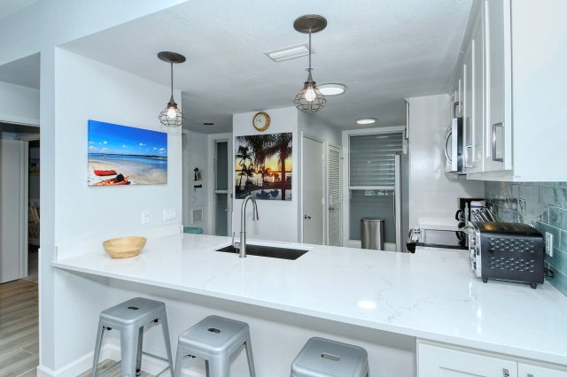 2 Condominium vacation rental located in Longboat Key 1