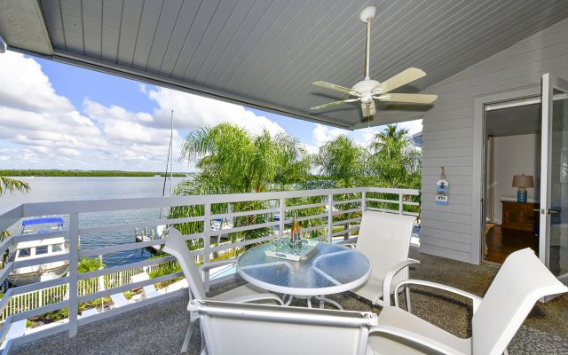 2 Condominium vacation rental located in Longboat Key 1