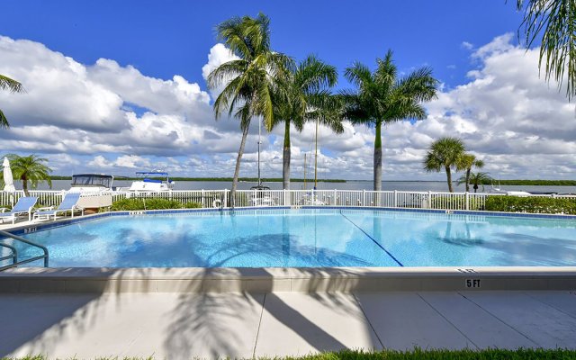 2 Condominium vacation rental located in Longboat Key 1