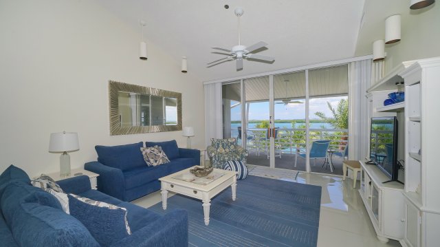 2 Condominium vacation rental located in Longboat Key 1