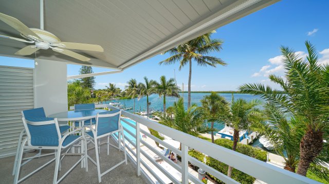 2 Condominium vacation rental located in Longboat Key 1