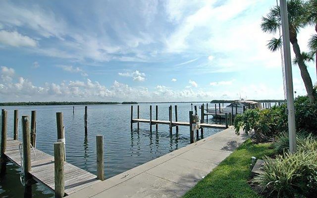 2 Condominium vacation rental located in Longboat Key 1