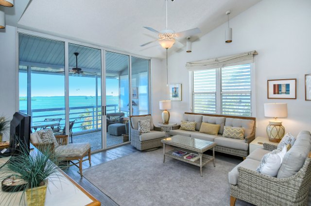 2 Condominium vacation rental located in Longboat Key 1