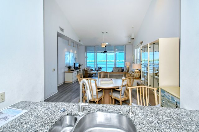 2 Condominium vacation rental located in Longboat Key 1