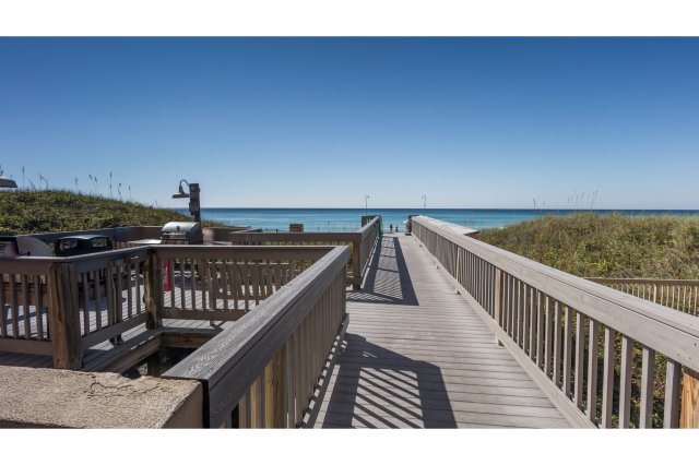 2 Condominium vacation rental located in Panama City Beach 1