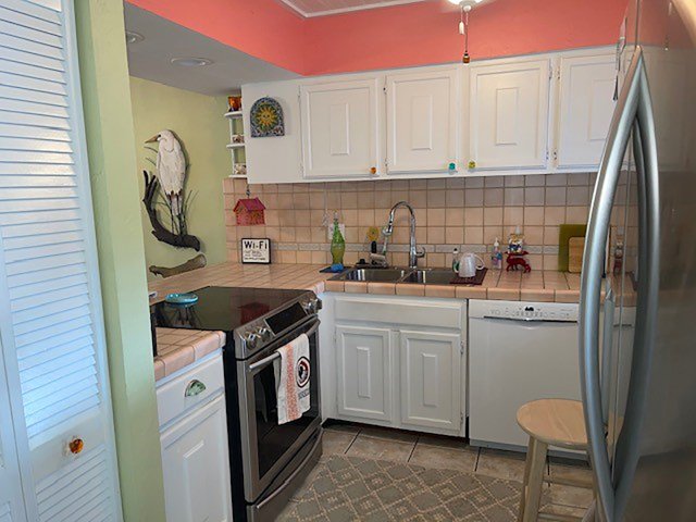 2 Condominium vacation rental located in Anna Maria Island 1