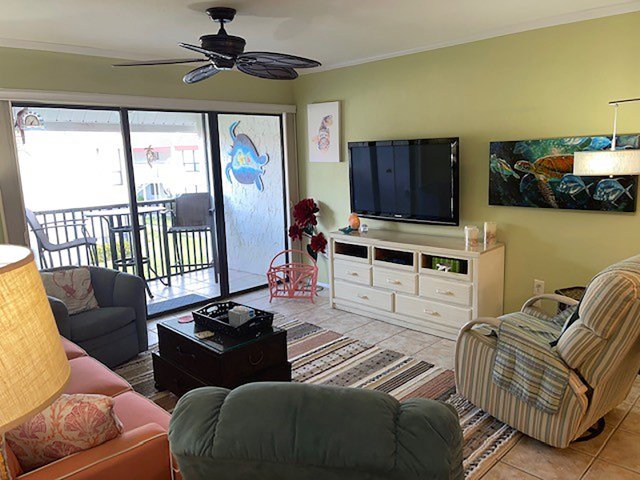 2 Condominium vacation rental located in Anna Maria Island 1